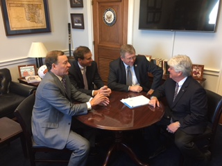 Big ‘I’ Chairman Hits the Hill